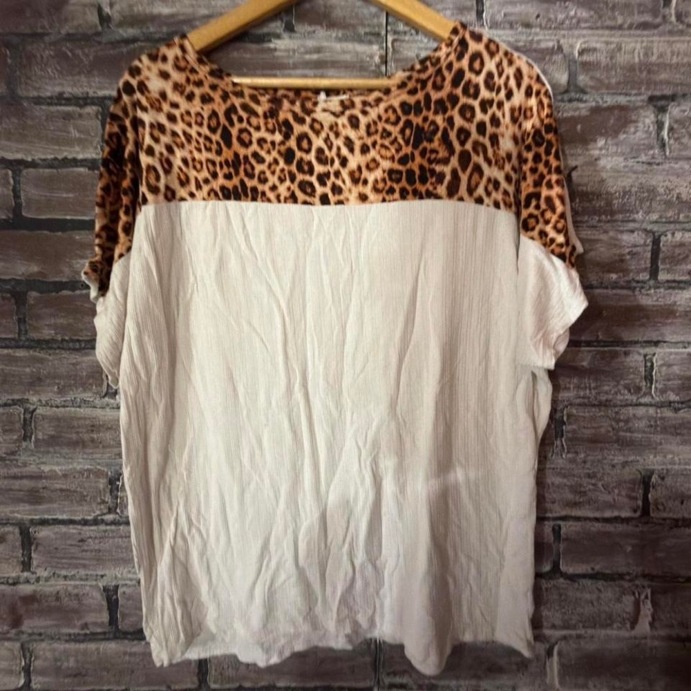BiBi Top Women Medium Leopard Colorblock Short Sleeve Casual Blouse